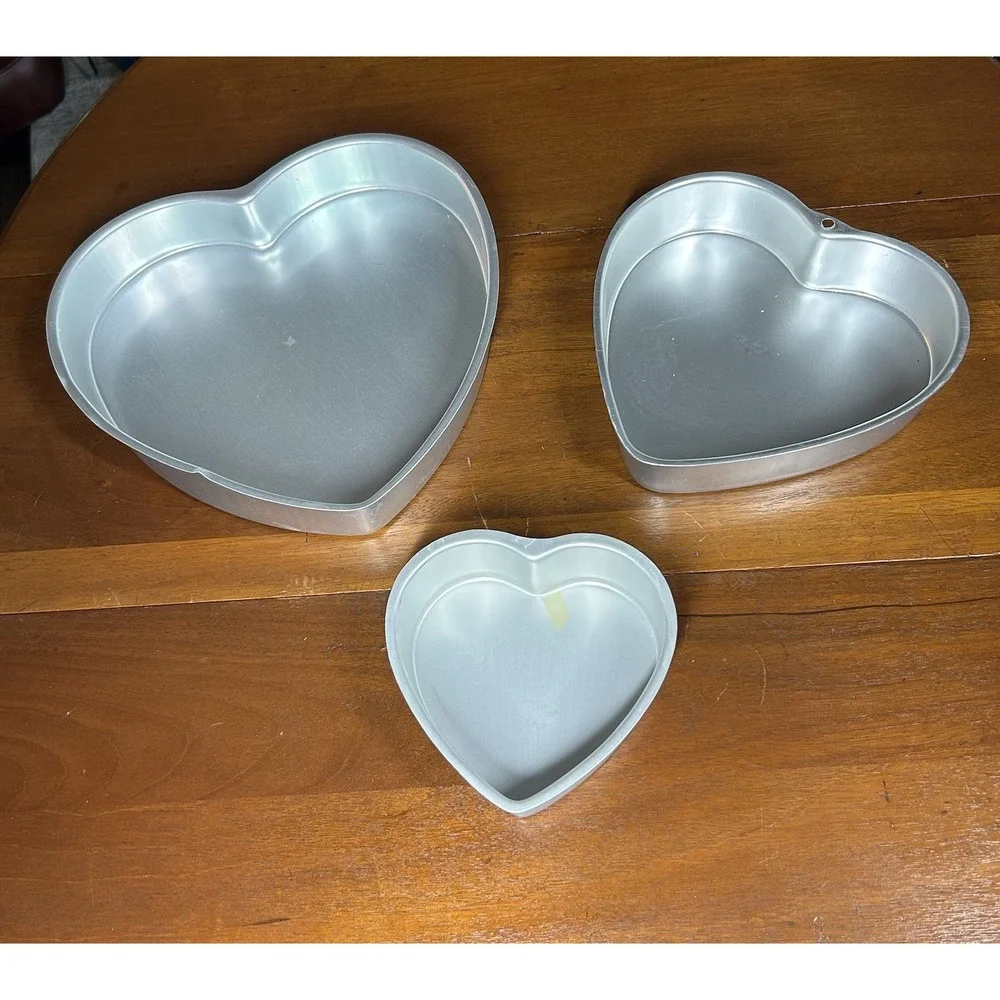 Vtg Wilton Heart Cake Pan Set Of Three 6